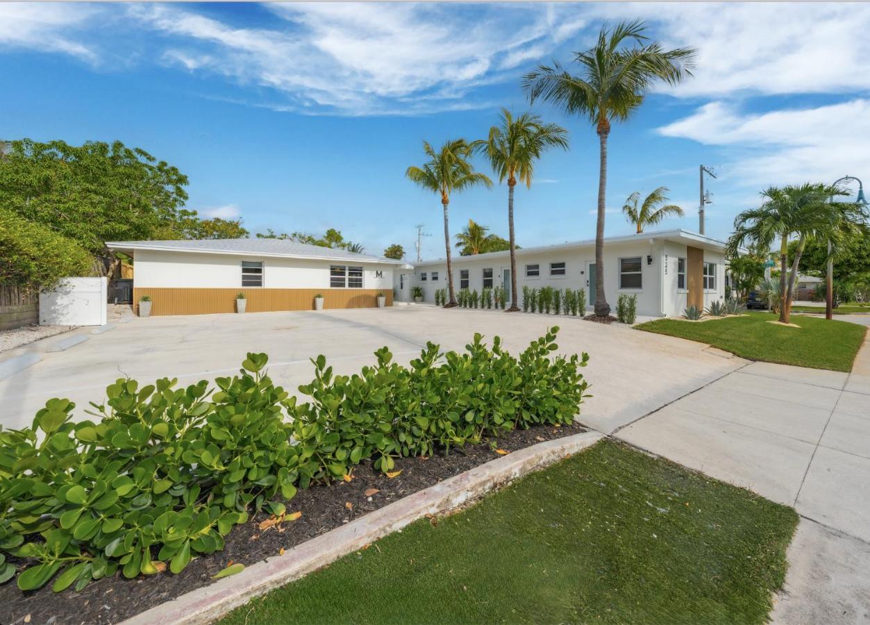 M Lake Worth Beach - Modern Villas Near West Palm Beach, Chic Retro Vibes, King Bed, Cozy Backyard, Bbq, Workspace, High-Speed Internet, Free Parking, 5 Minutes To Downtown & Beach Exterior foto