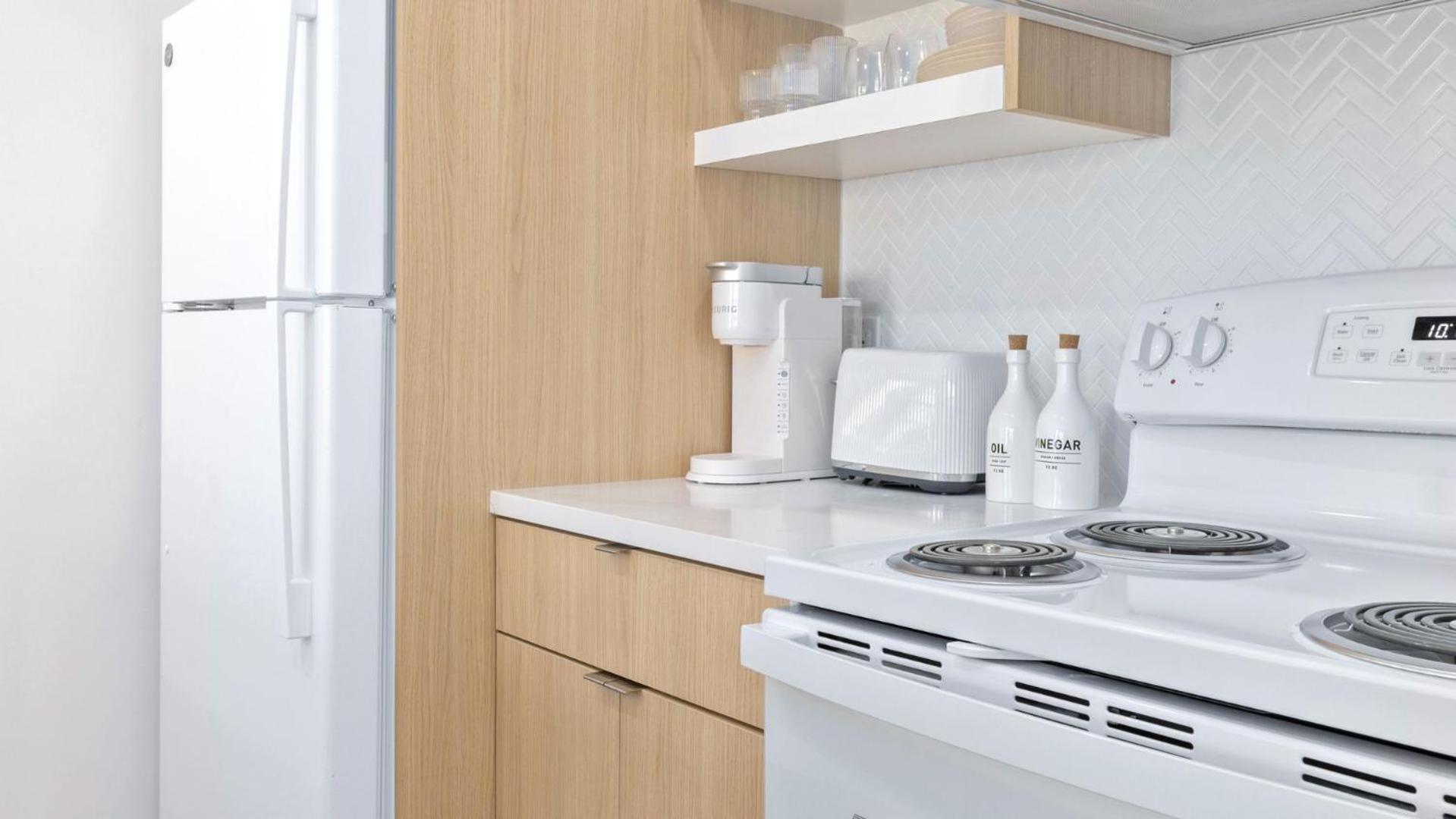 M Lake Worth Beach - Modern Villas Near West Palm Beach, Chic Retro Vibes, King Bed, Cozy Backyard, Bbq, Workspace, High-Speed Internet, Free Parking, 5 Minutes To Downtown & Beach Exterior foto